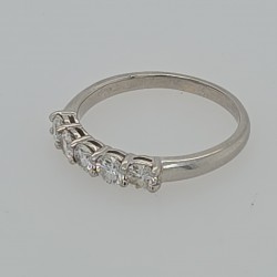Pre Owned Platinum 5 Stone Diamond Ring ZB840